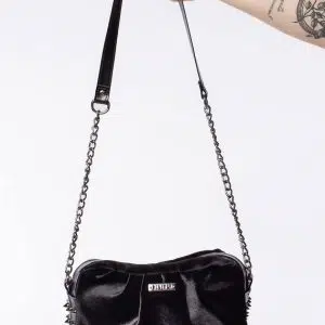 Bolsa Vegana Veludo Preto Louis