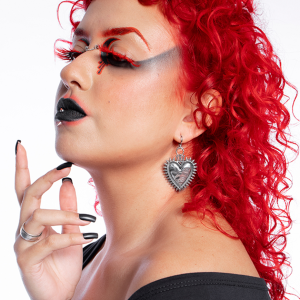 Brinco Coração Profano