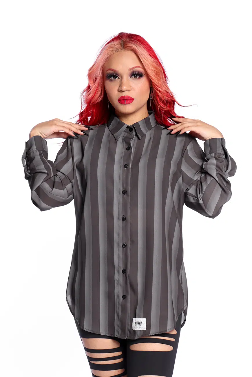 Camisa Listrada Preta e Cinza Nevermore - Imagem 1