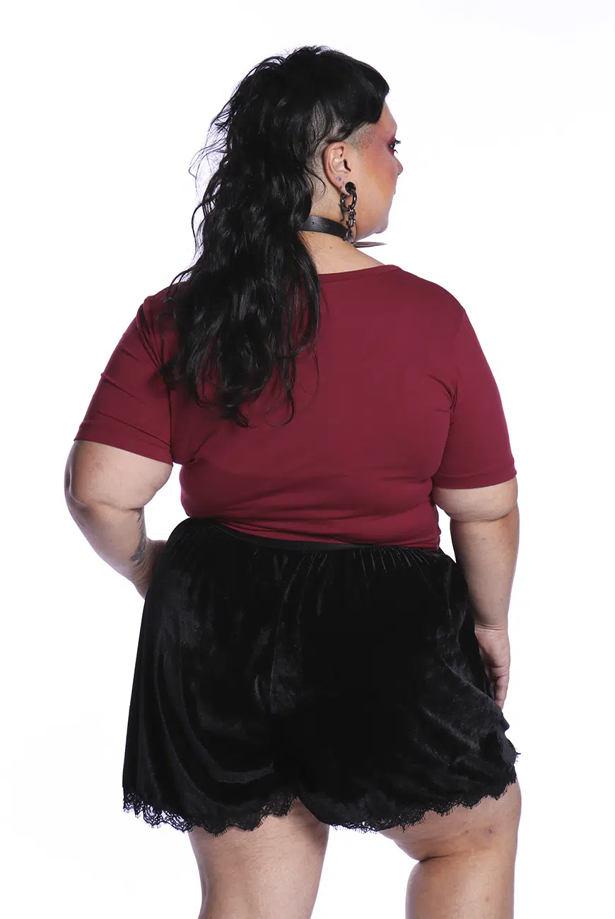 Shorts Veludo Preto Aura - Imagem 7