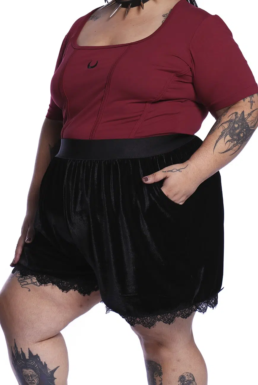 Shorts Veludo Preto Aura - Imagem 9