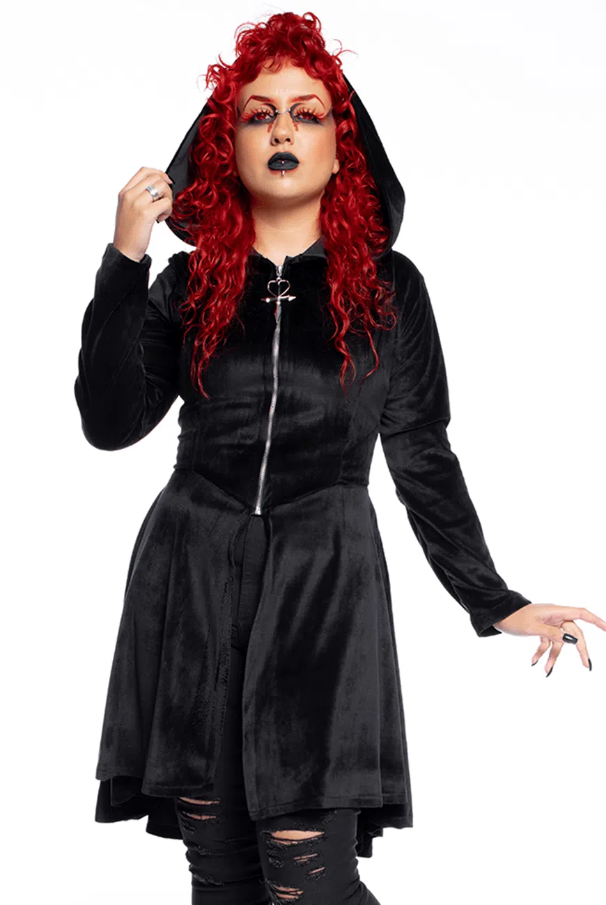 sobretudo-capuz-vampire-armand-0.png Sobretudo Capuz Vampire Armand - Imagem 1
