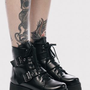 Bota Vegana Plataforma Nyx Preta