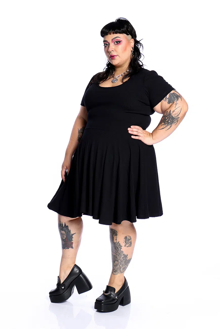 Vestido Godê Preto Spellman - Imagem 6