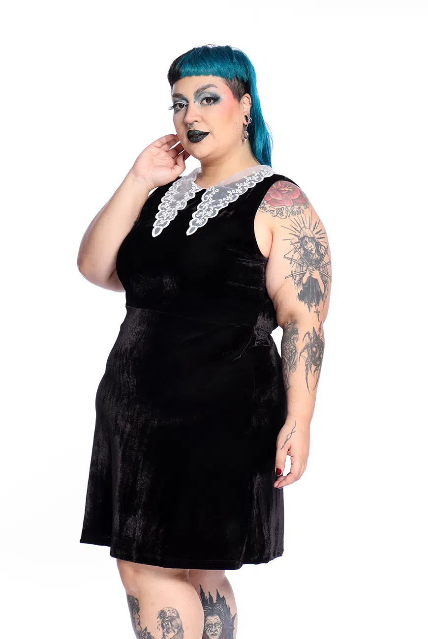 Vestido Veludo Preto Gola Weird - Imagem 7