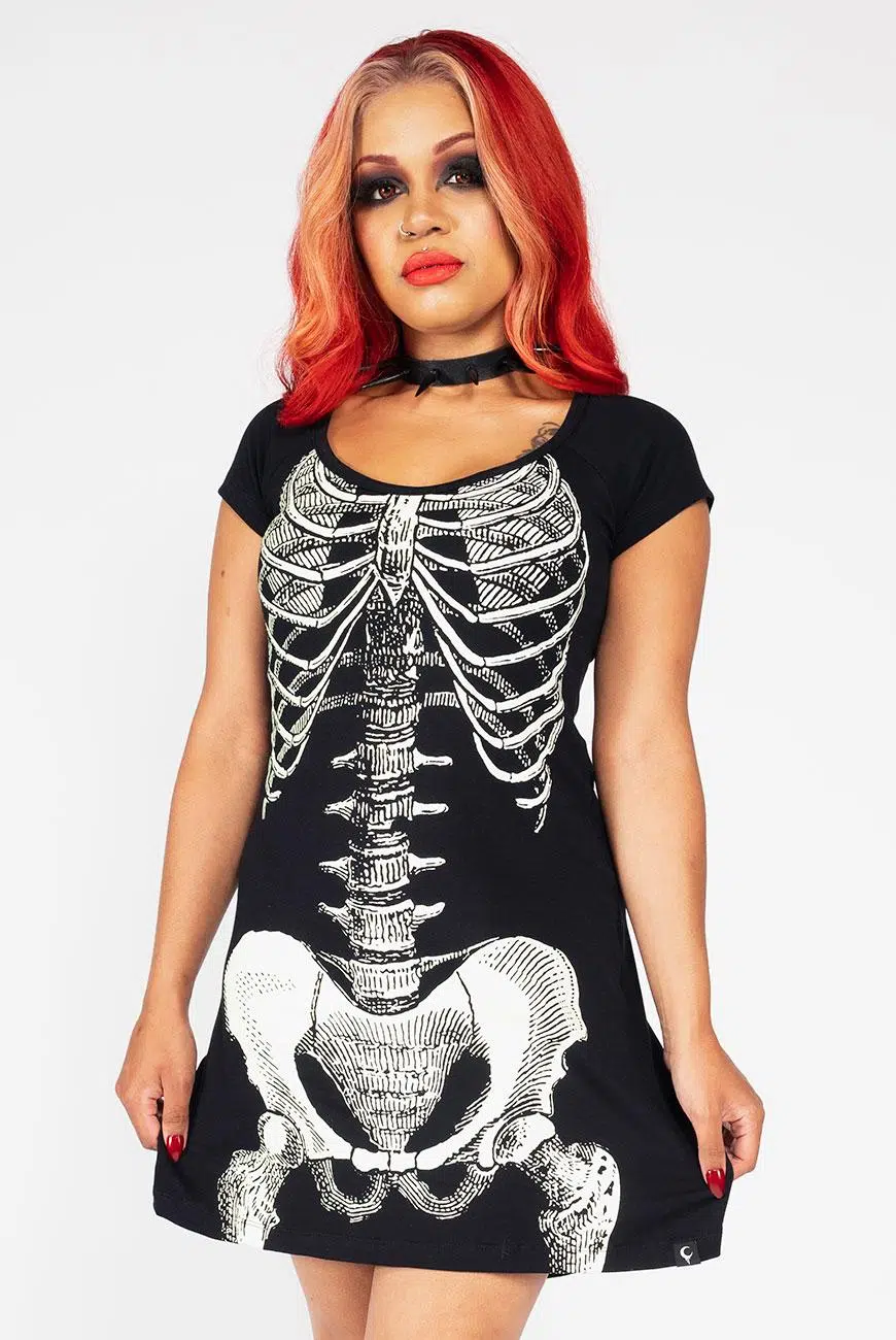 Vestido Evasê Esqueleto Brilha no Escuro - Imagem 1
