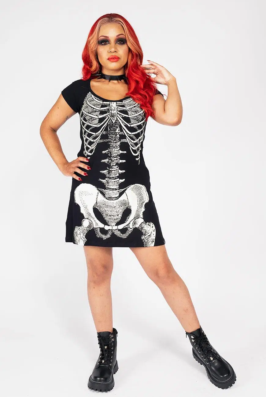 Vestido Evasê Esqueleto Brilha no Escuro - Imagem 5