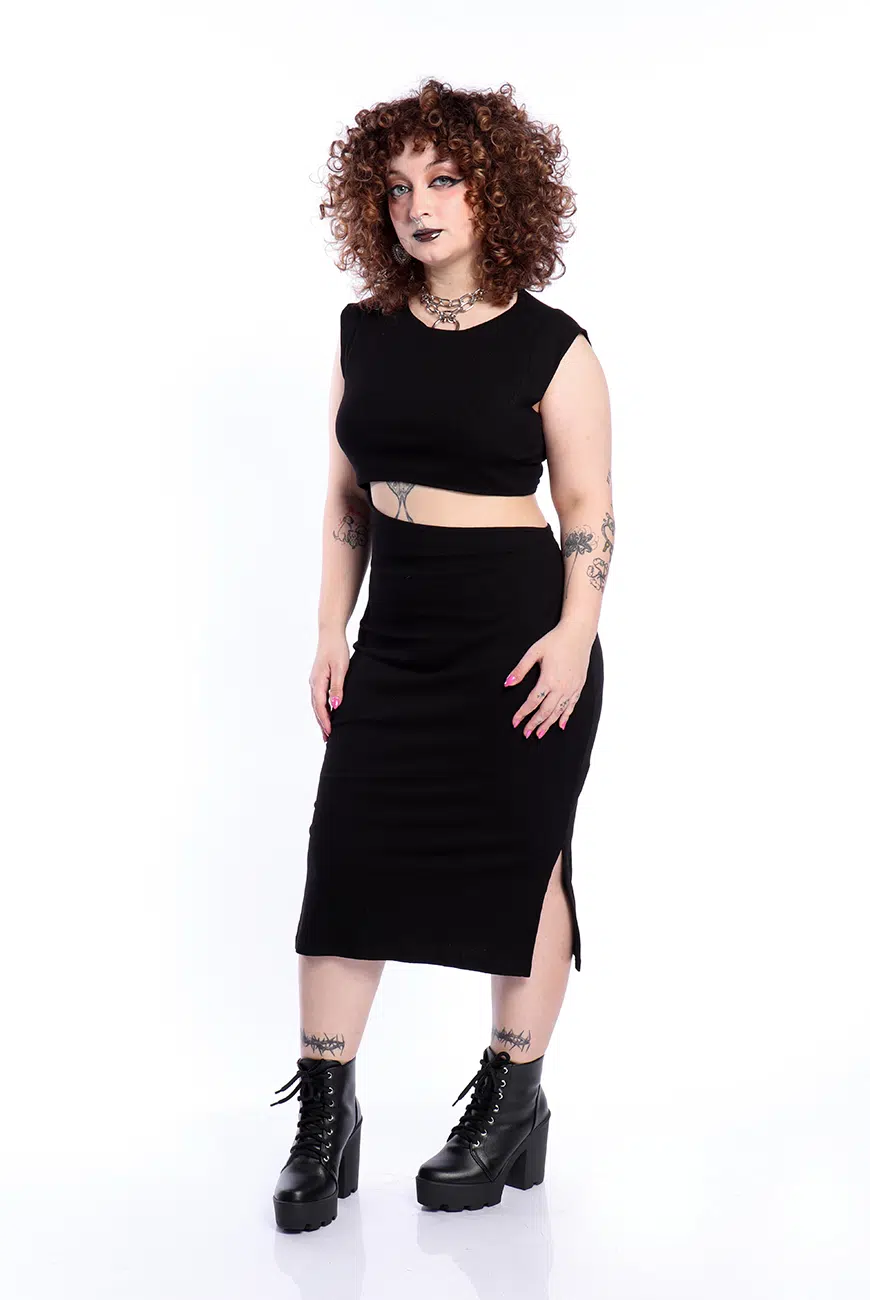 Vestido Canelado Preto Recortes Slasher - Imagem 4