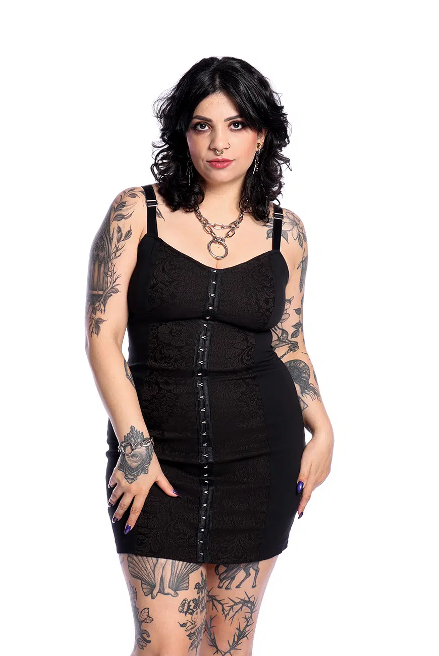 vestido-justo-colchetes-taylor-00 Vestido Justo Colchetes Taylor - Imagem 1