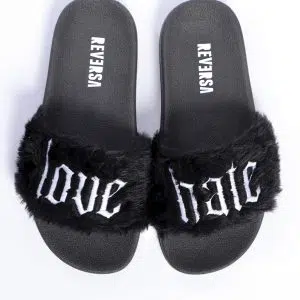 Chinelo Pelúcia Preto Love Hate