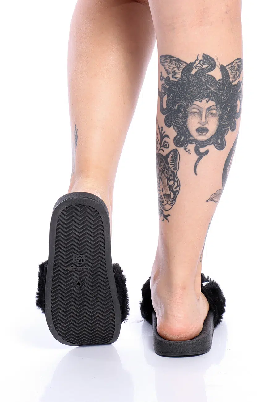 Chinelo Pelúcia Preto Love Hate - Imagem 5