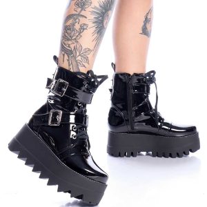 Bota Plataforma Spikes Neo Nyx Verniz