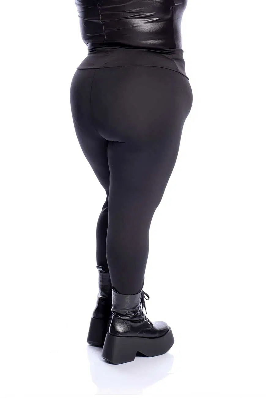 Legging Preta Reversa Basics - Imagem 7