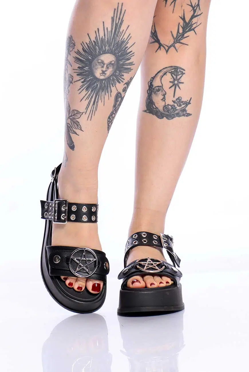 sandalia-plataforma-pentagrama-reversivel-00 Sandália Plataforma Pentagrama Reversível - Imagem 1