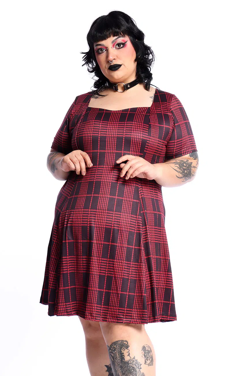 Vestido Xadrez Preto e Vermelho Crimson Nancy - Imagem 3