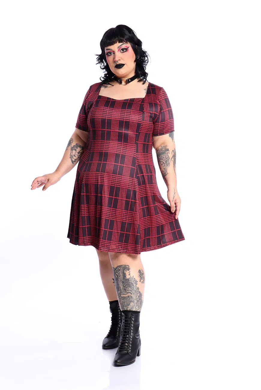 Vestido Xadrez Preto e Vermelho Crimson Nancy - Imagem 5