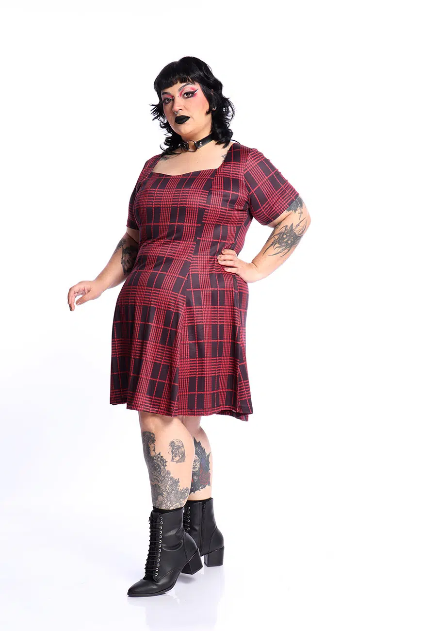 Vestido Xadrez Preto e Vermelho Crimson Nancy - Imagem 7
