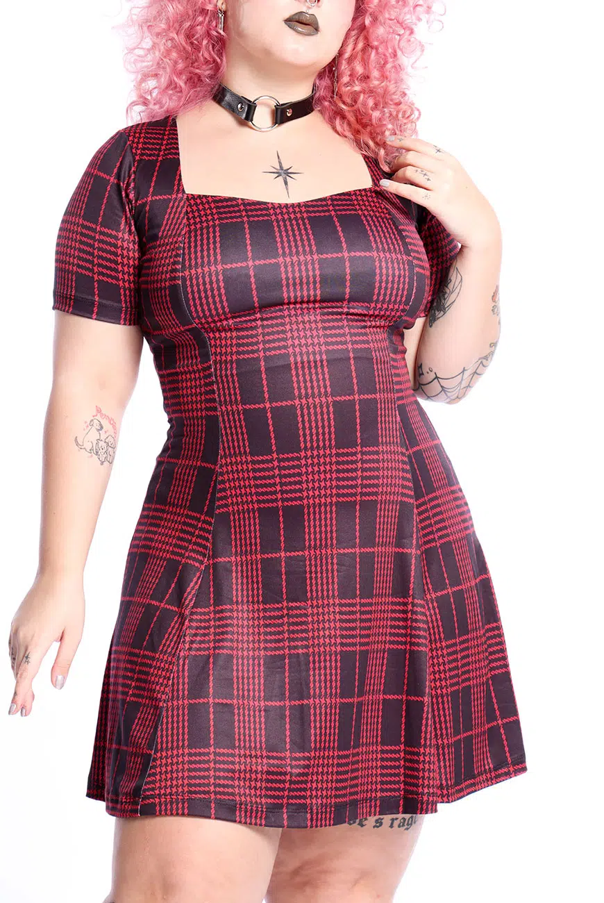 Vestido Xadrez Preto e Vermelho Crimson Nancy - Imagem 10