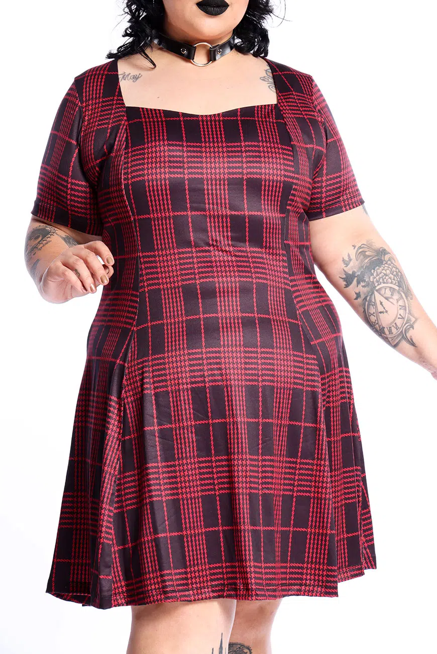Vestido Xadrez Preto e Vermelho Crimson Nancy - Imagem 11
