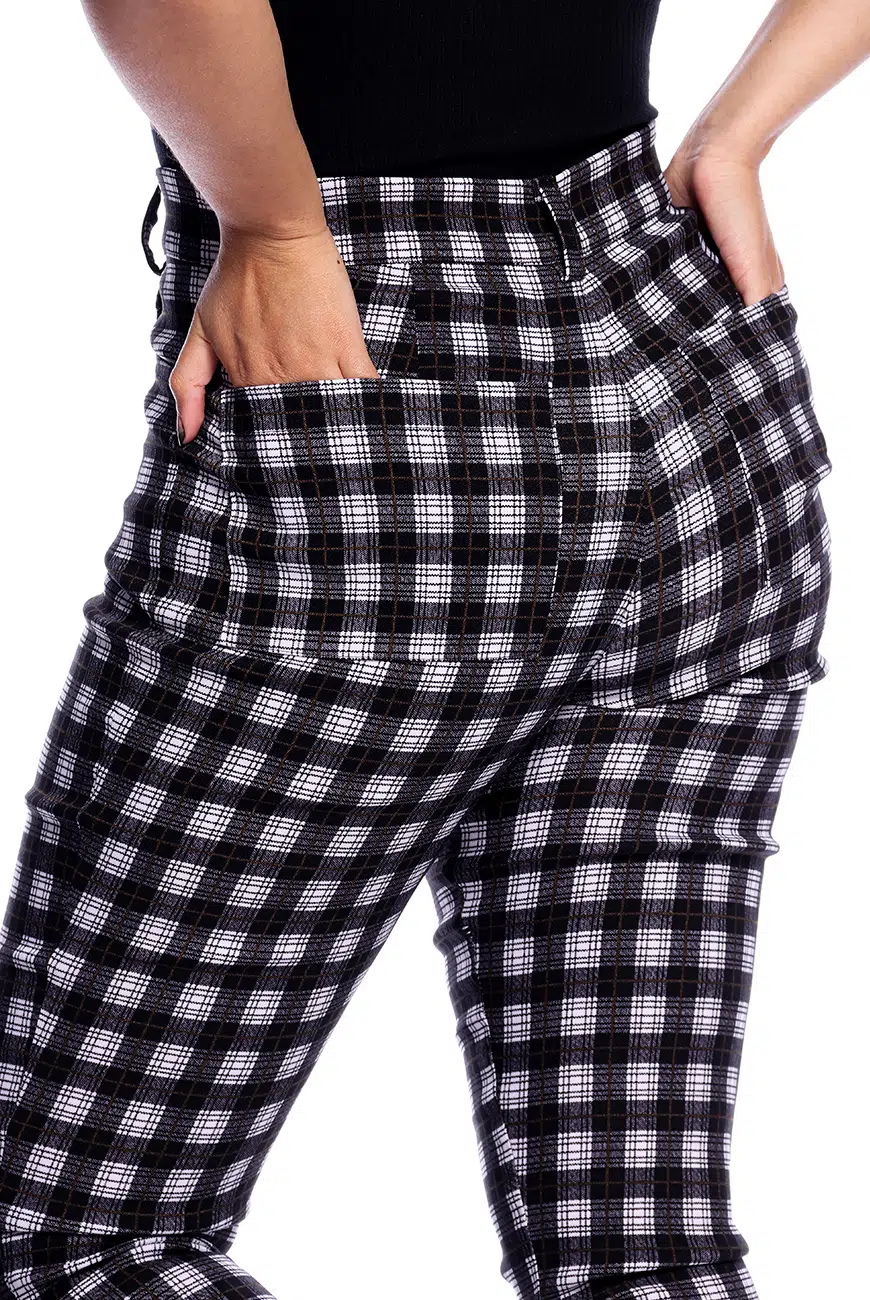 Calça Skinny Xadrez Preto e Branco - Imagem 10