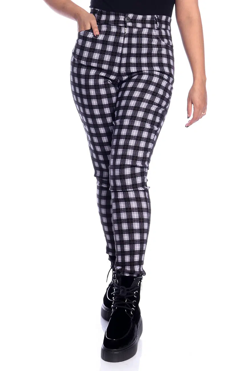 ff24d170bb956af7aacad07fe848defa.jpg Calça Skinny Xadrez Preto e Branco - Imagem 1