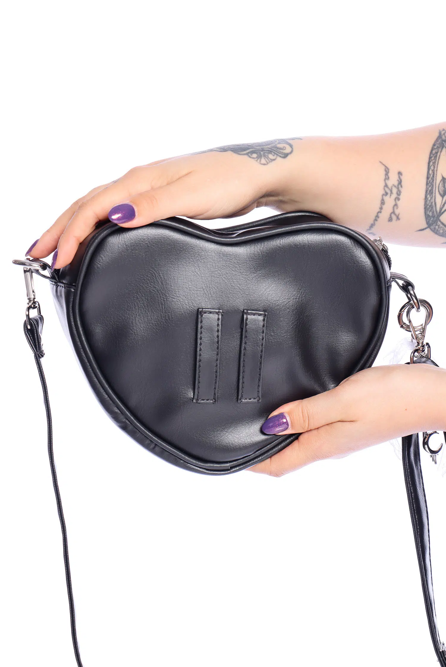 Bolsa Coração Preta Romance - Imagem 5
