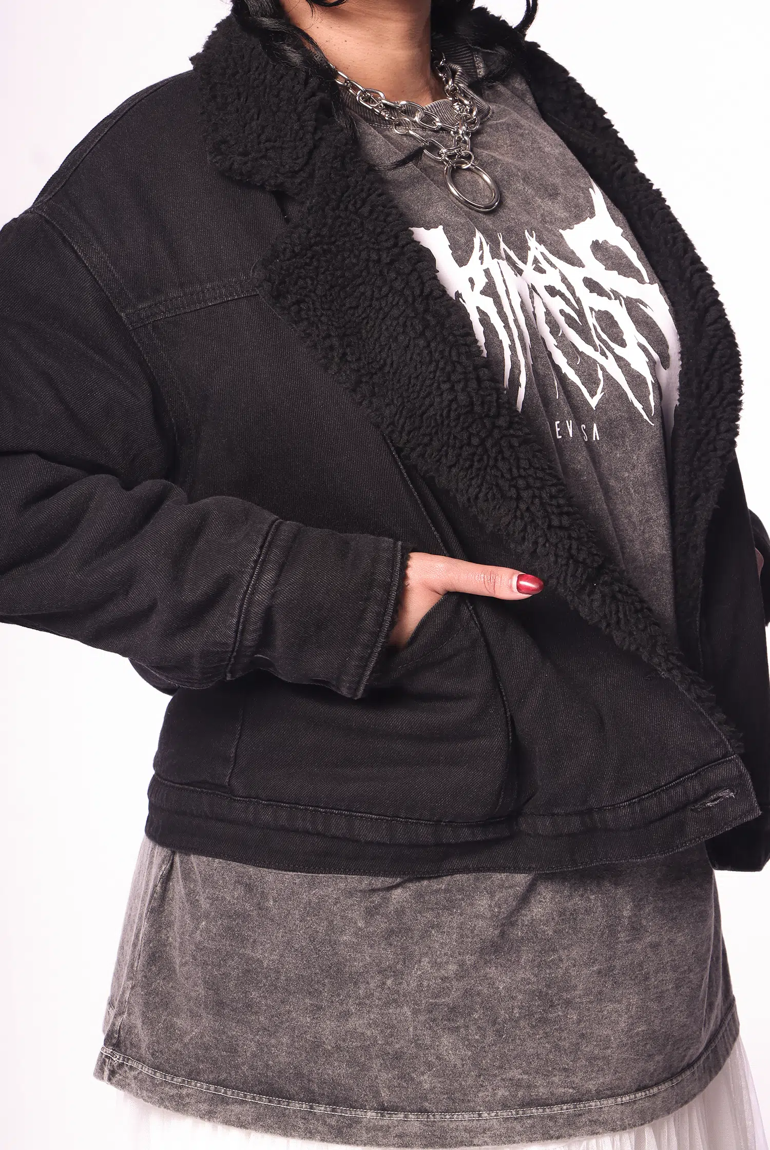 Jaqueta Jeans Preta Peluciada Biker - Imagem 5