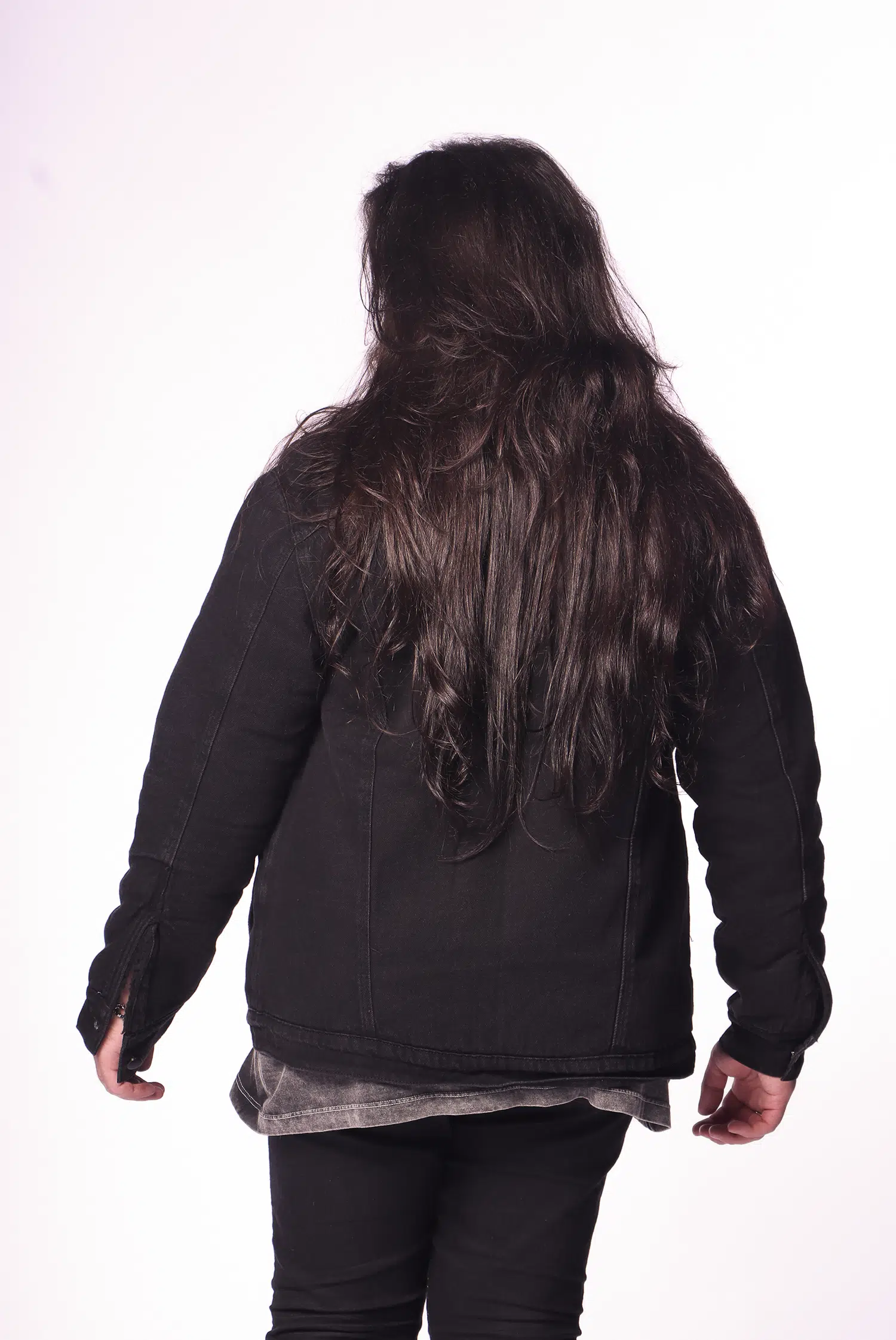 Jaqueta Jeans Preta Peluciada Oversized - Imagem 7