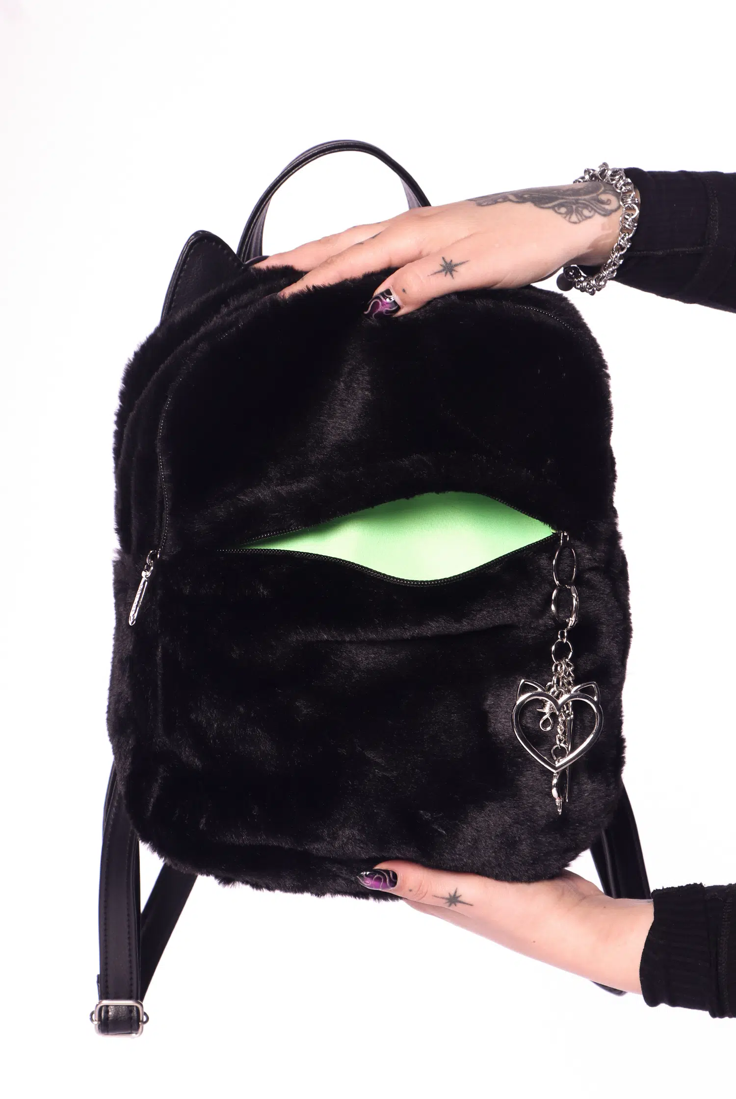 Mochila Pelúcia Bad Kitty - Imagem 6